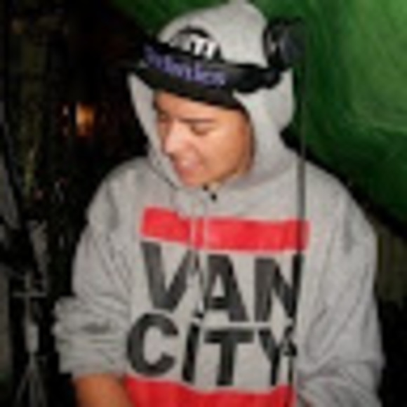 Meet your Posher, Shanda - Picture 1 of 1